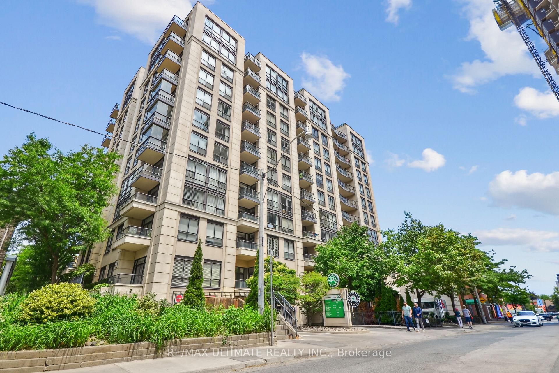 2 Bedrooms Condo at 10 Delisle, Toronto For sale