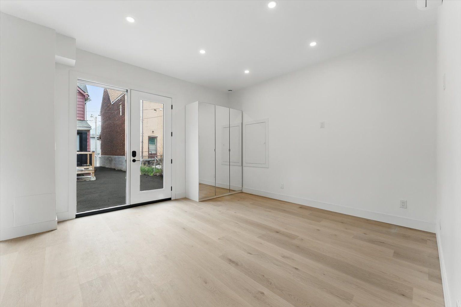 1064 Dufferin Street Rear Garden Suite