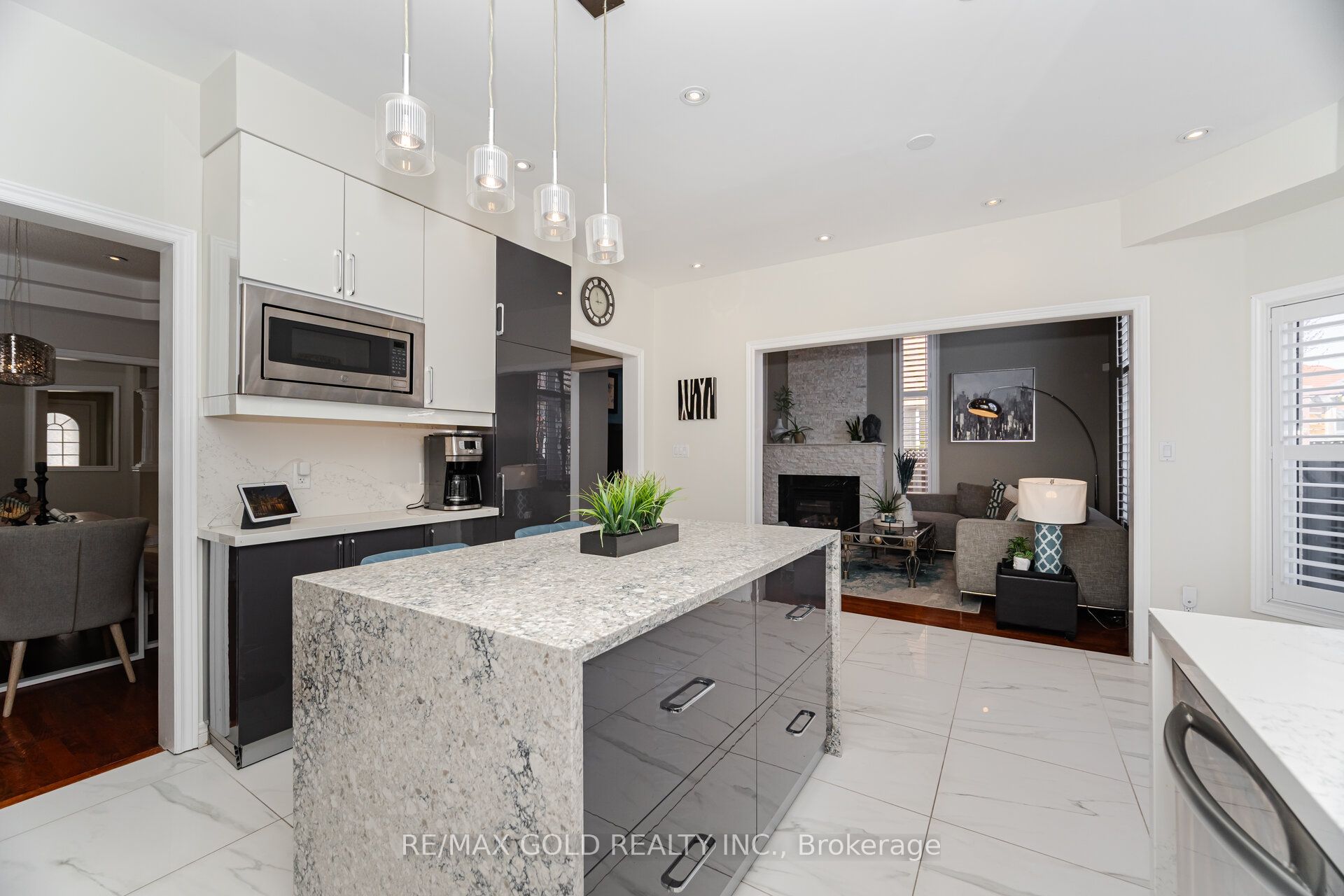 55 Royal Valley Drive