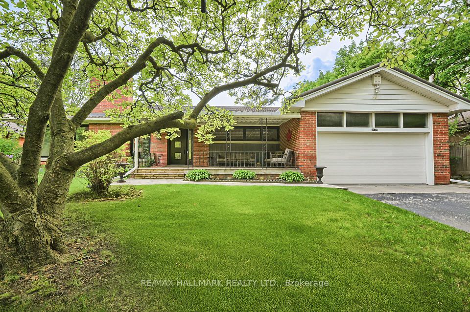 1616 Islington