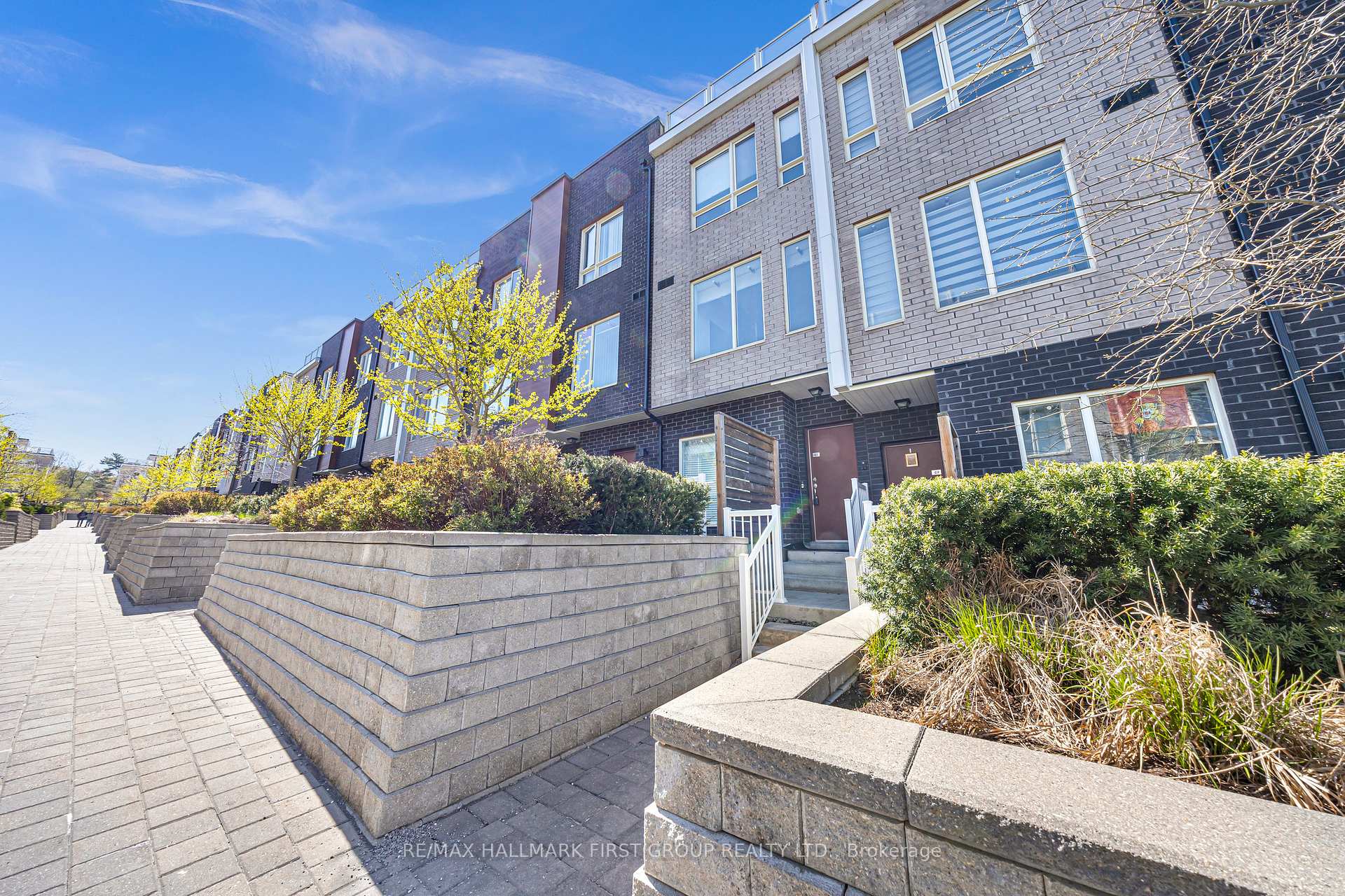 3 Bedrooms Condo at 1361 Neilson, Toronto For sale
