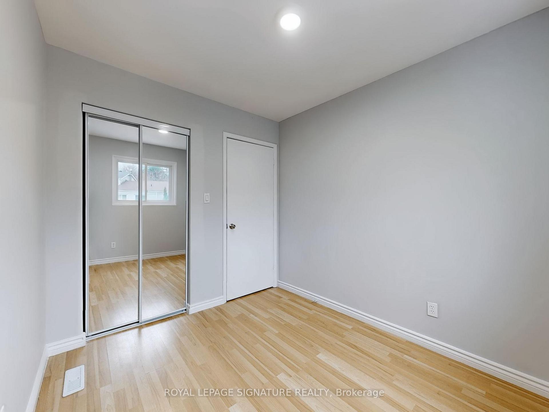4 Bedrooms Condo at 400 Mississauga Valley,  Mississauga For sale
