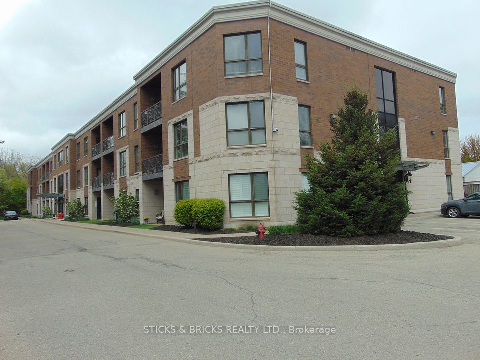 2799 St. Paul