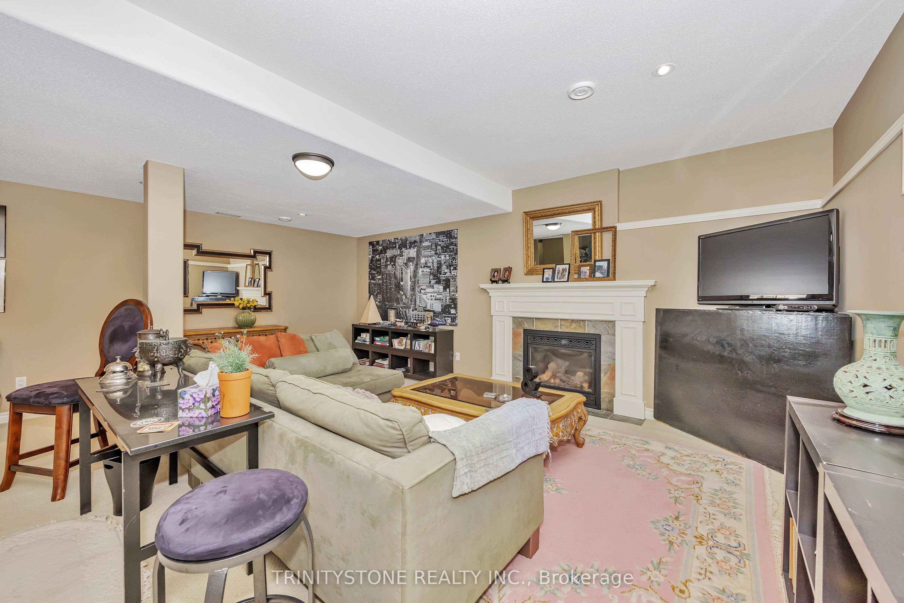 15 Canadian Drive