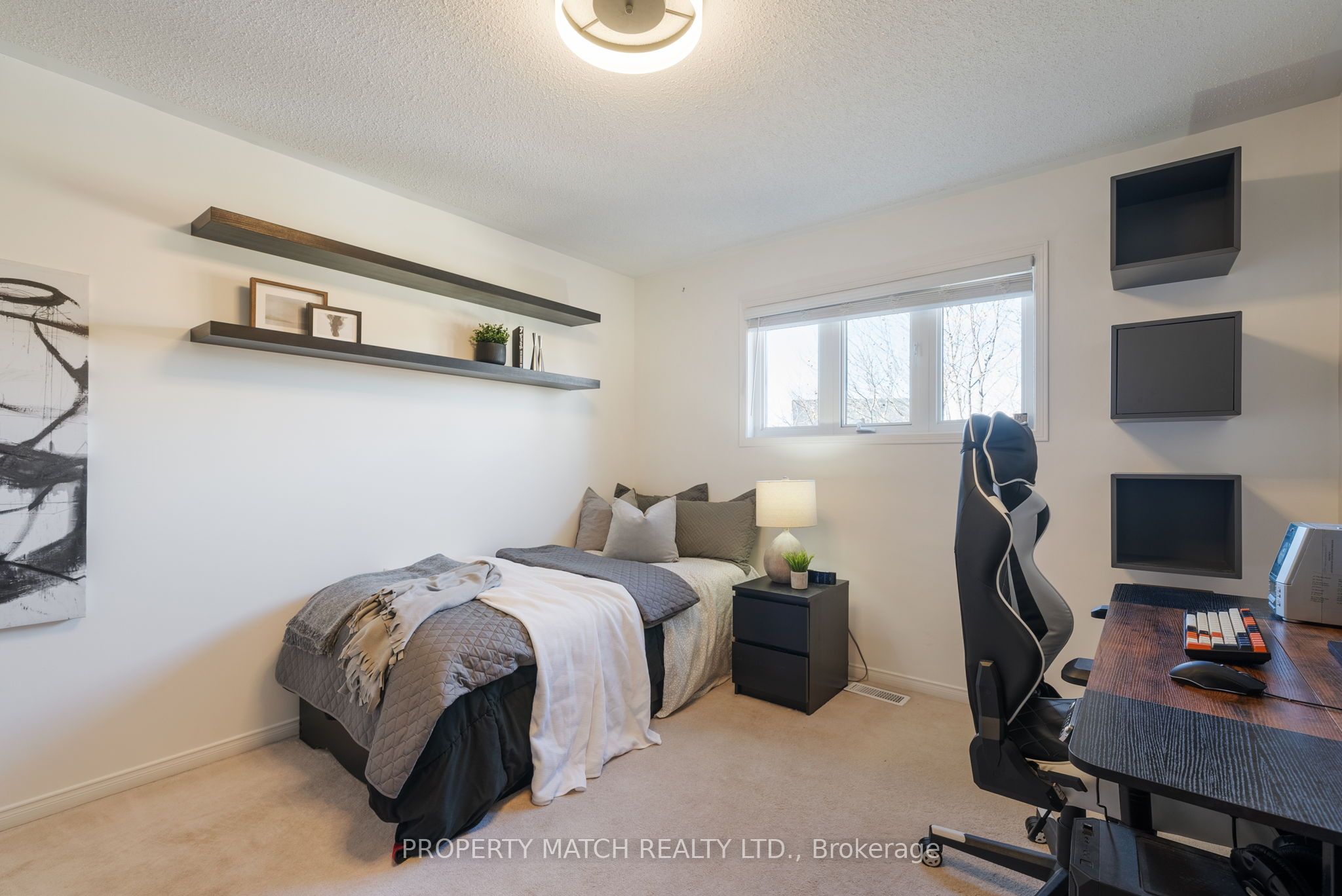 3122 Country Lane