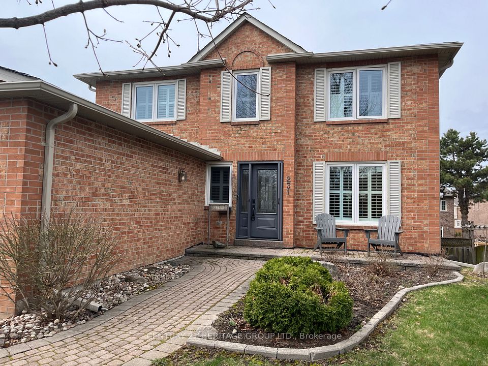 231 John Bowser Crescent, Newmarket, ON L3Y 7N7