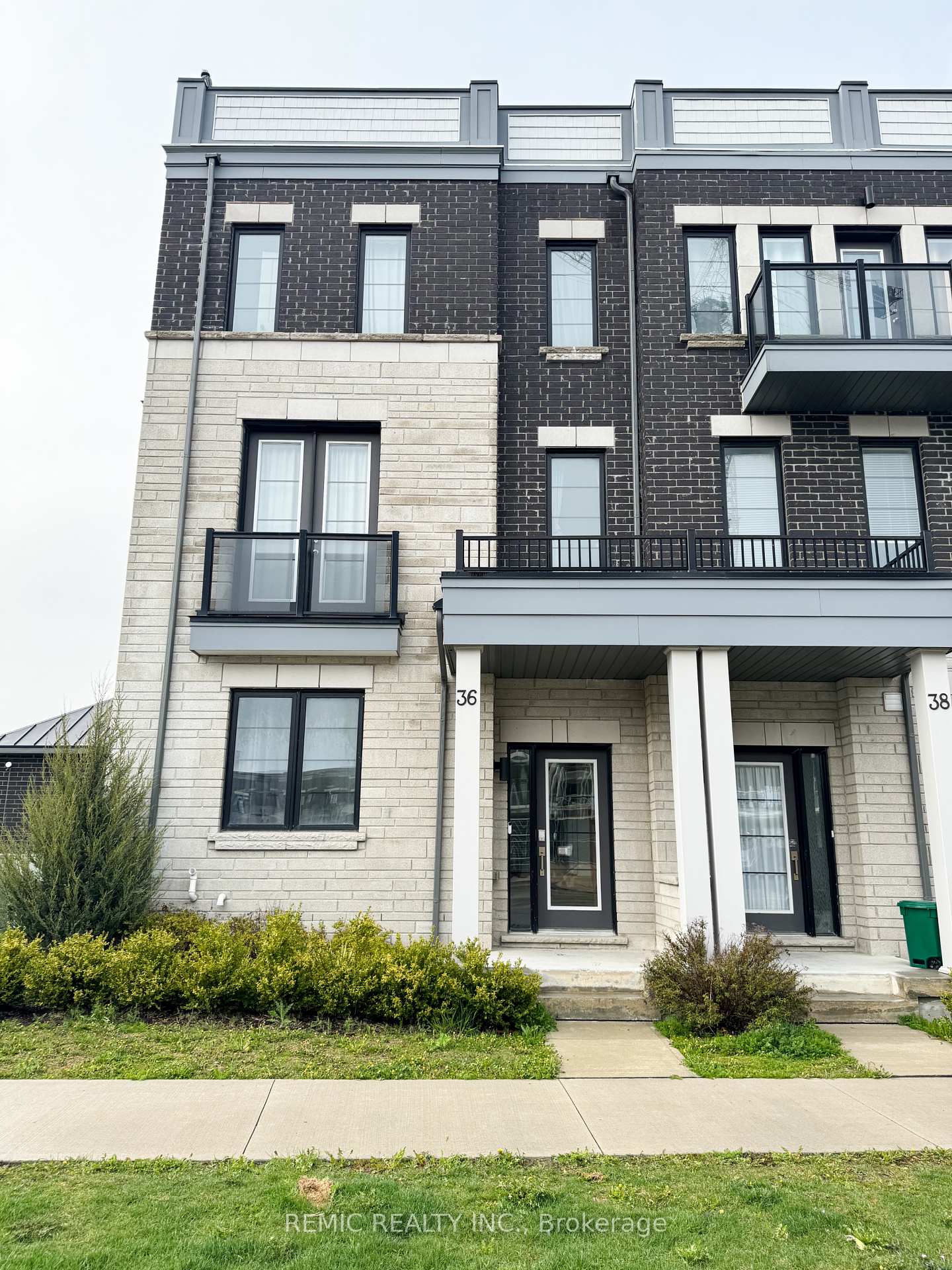 36 Clarington Boulevard, Clarington, ON L1C 3K7