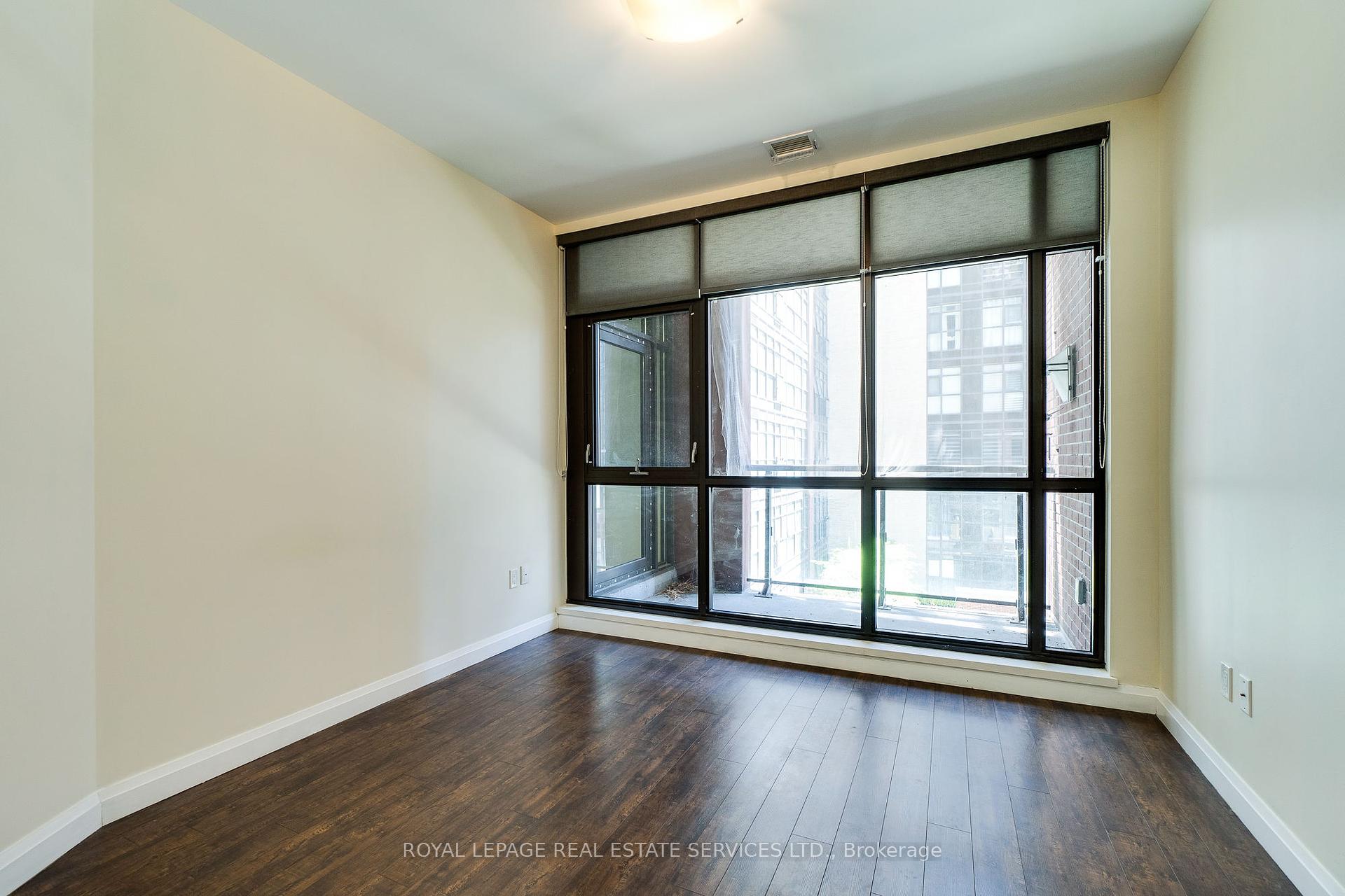 1 Bedroom Condo at 112 King, Hamilton For sale