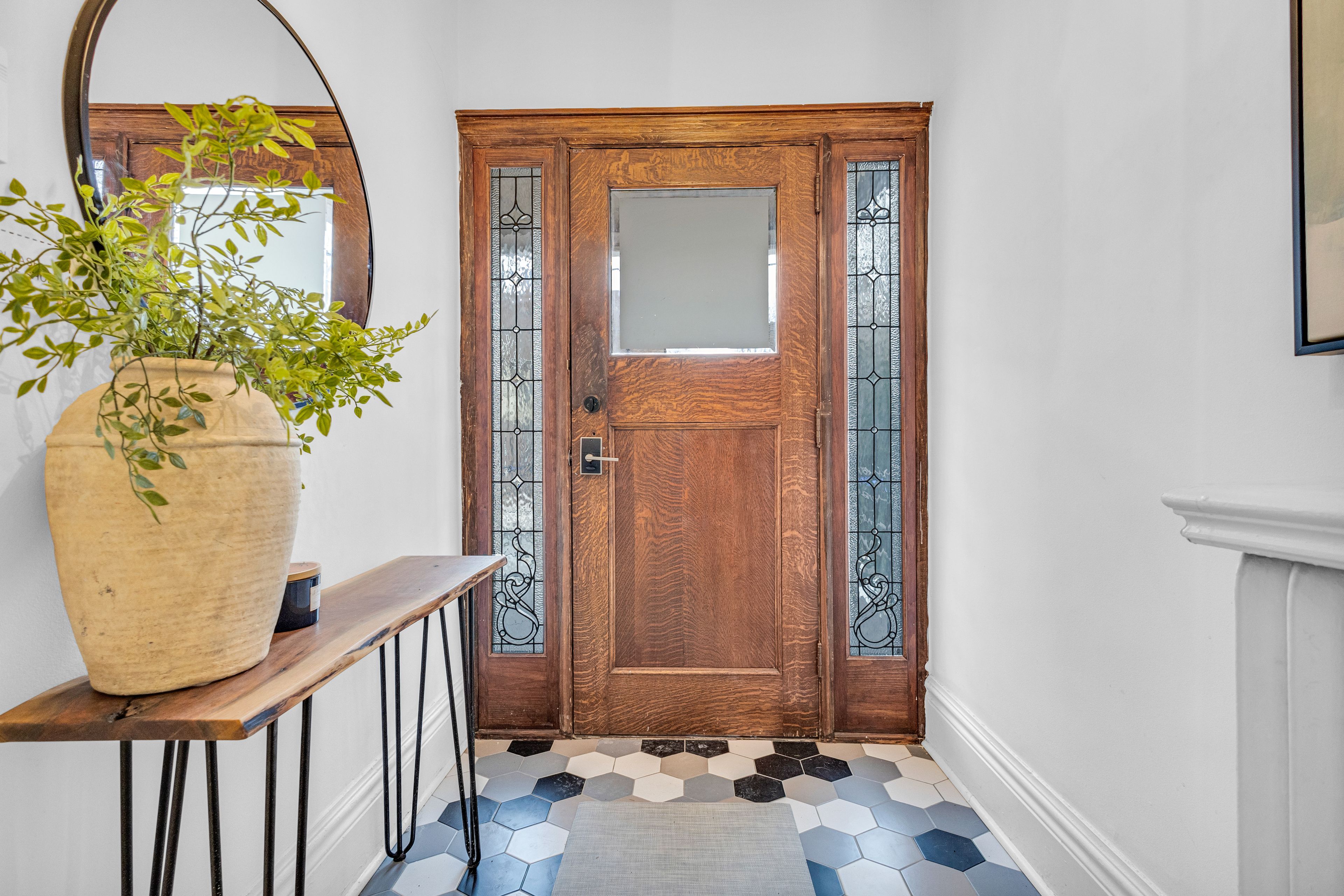 812 Duplex Avenue