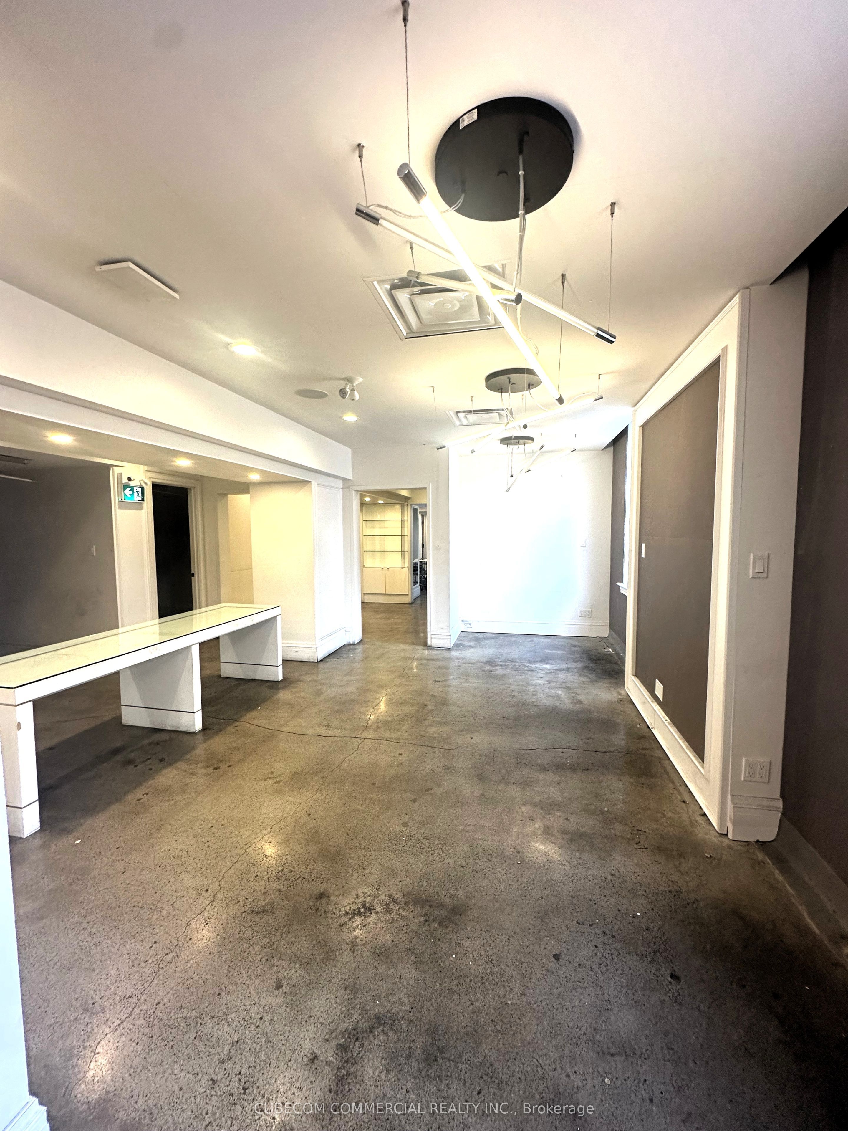 378 Yonge Street, #2nd Floor