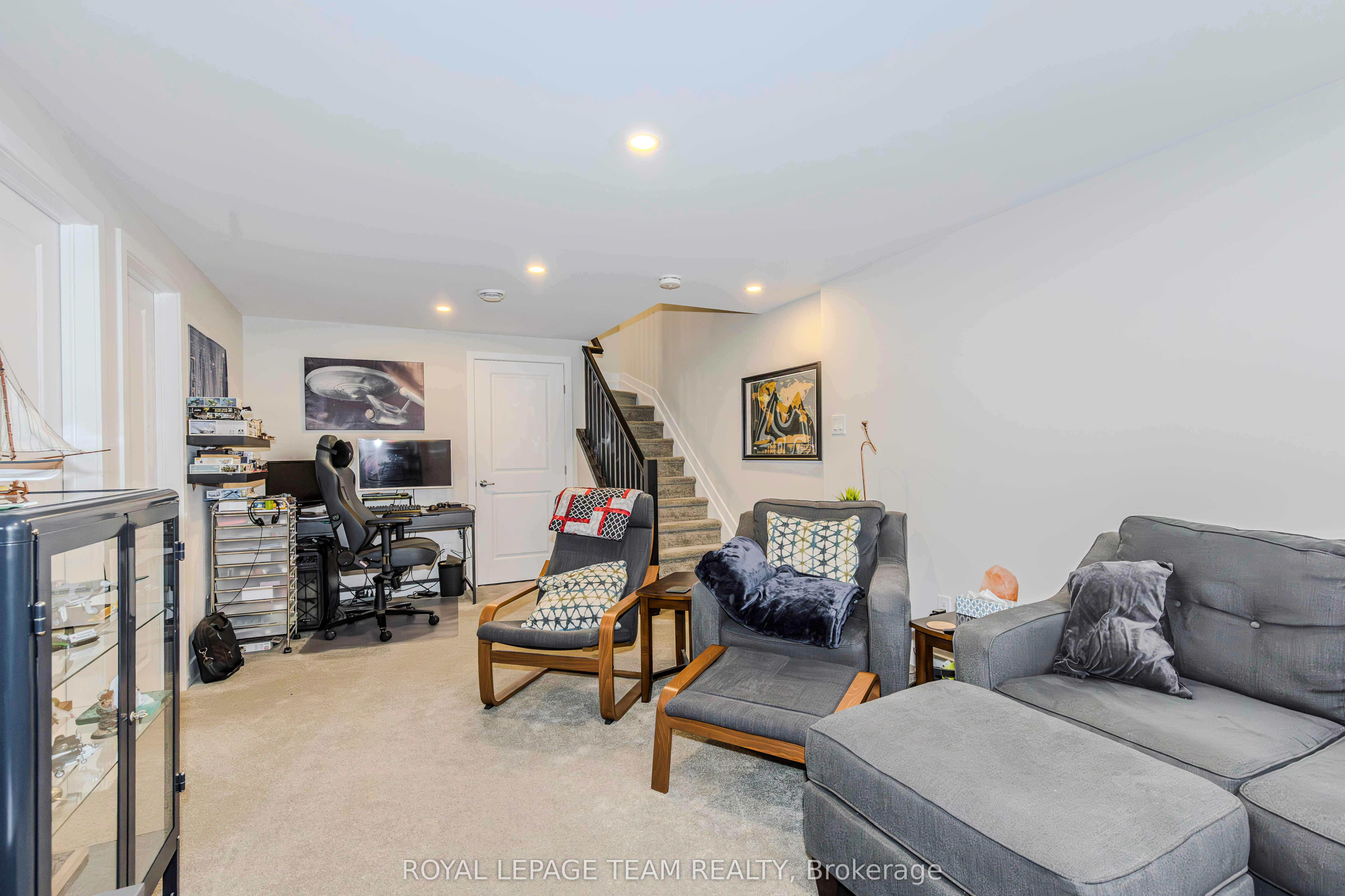 71 CANVASBACK Ridge, Blossom Park - Airport and Area 2602 - Riverside South/Gloucester Glen