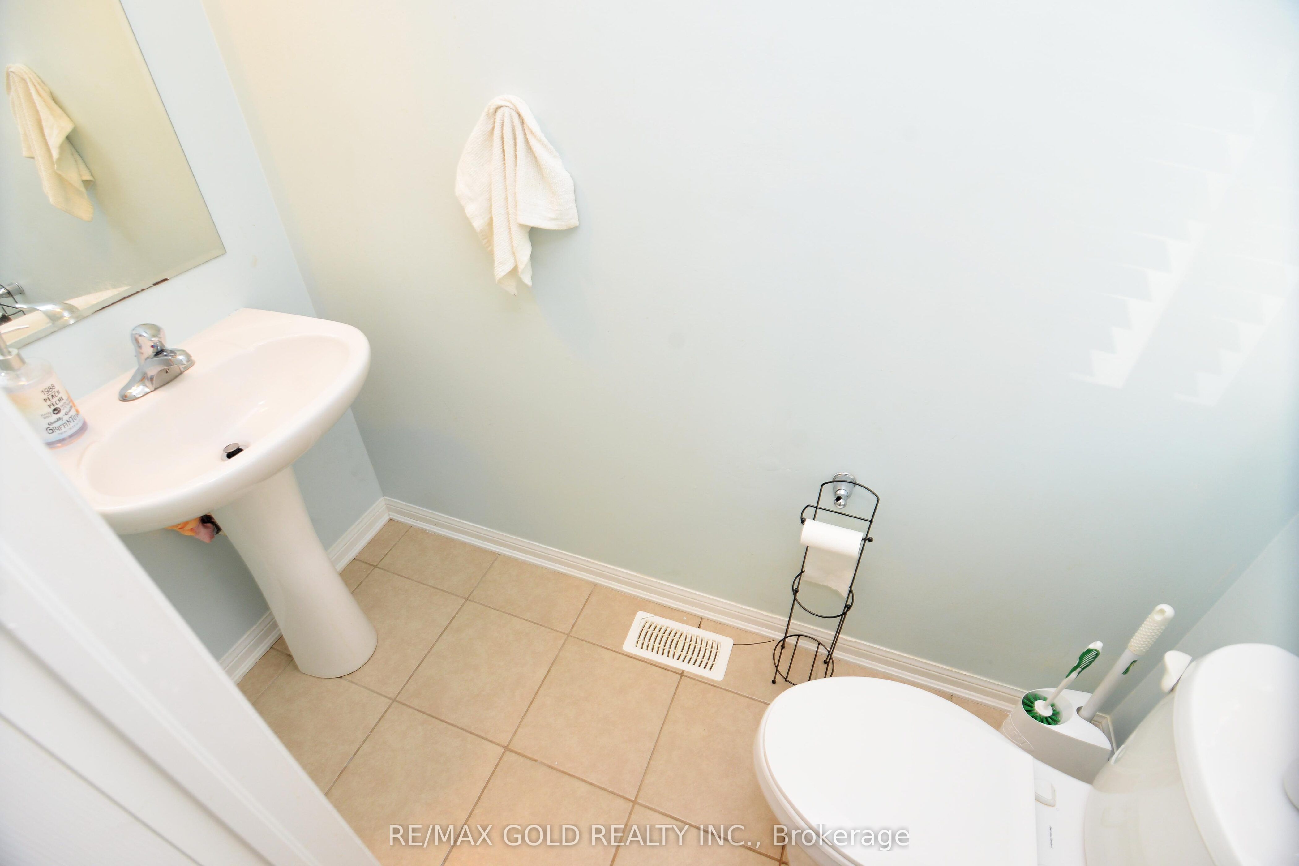 15 Mercedes Road, Brampton Northwest Brampton
