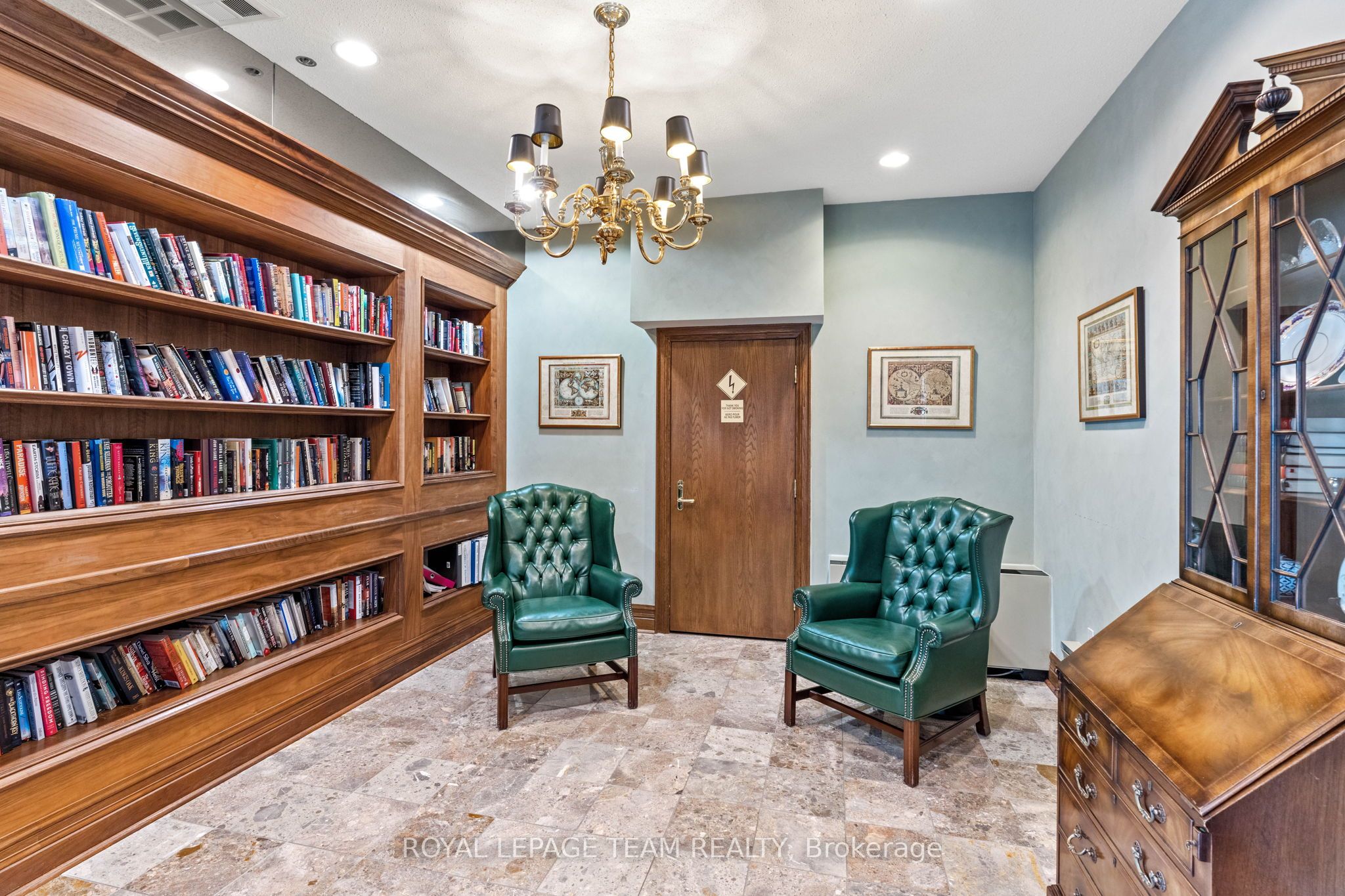 1480 Riverside Drive, #407