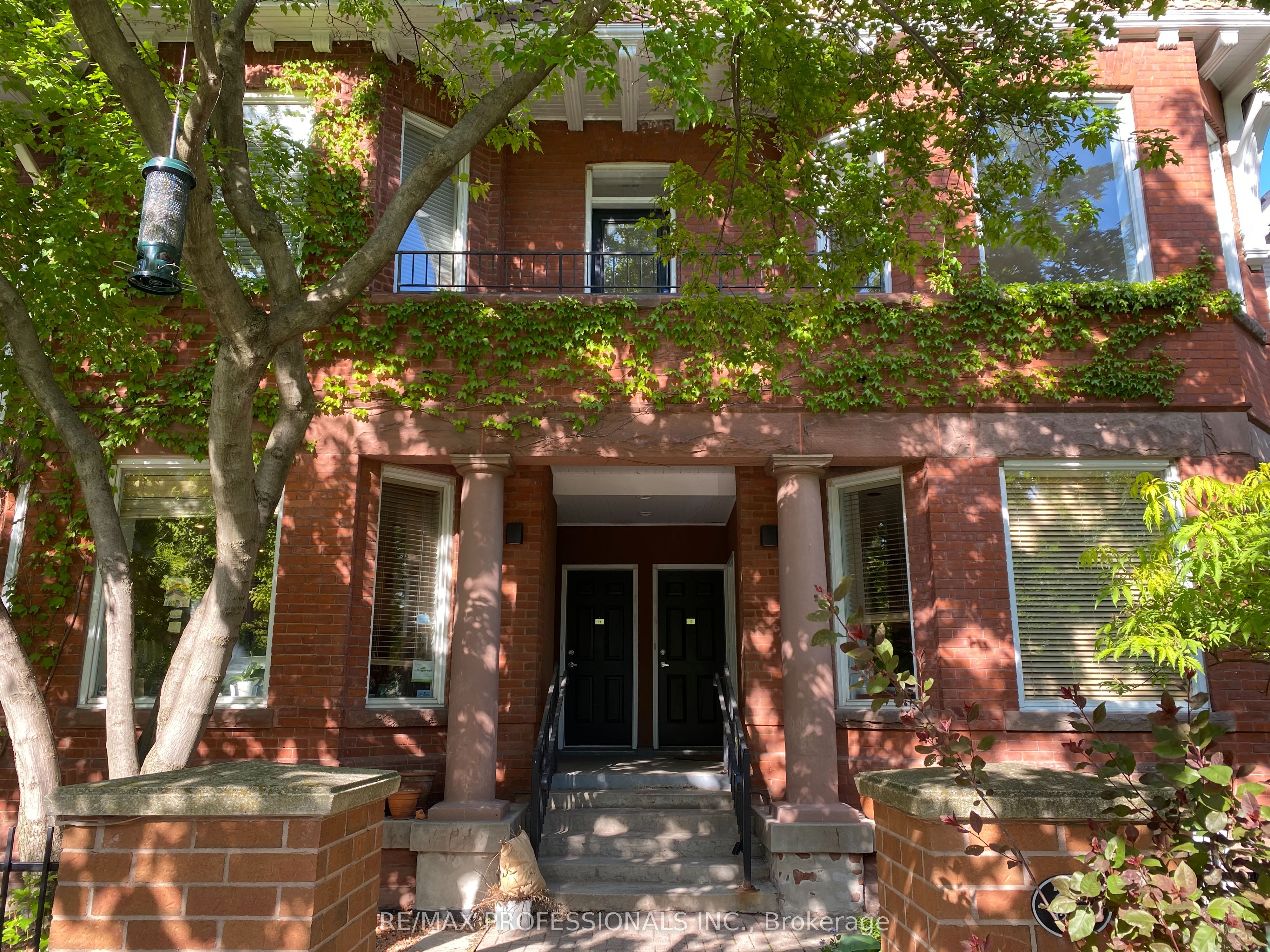 217 St George Street, #14