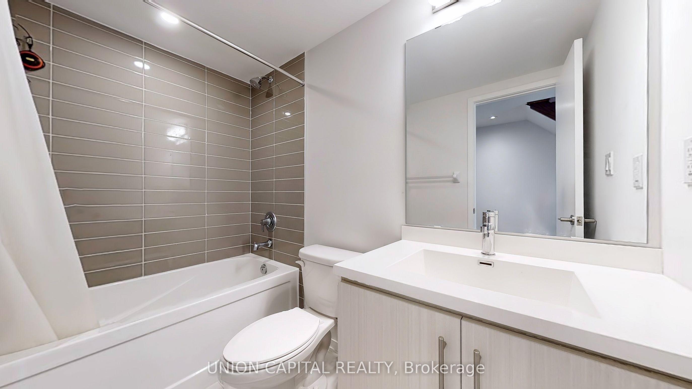 15 William Jackson Way, #23