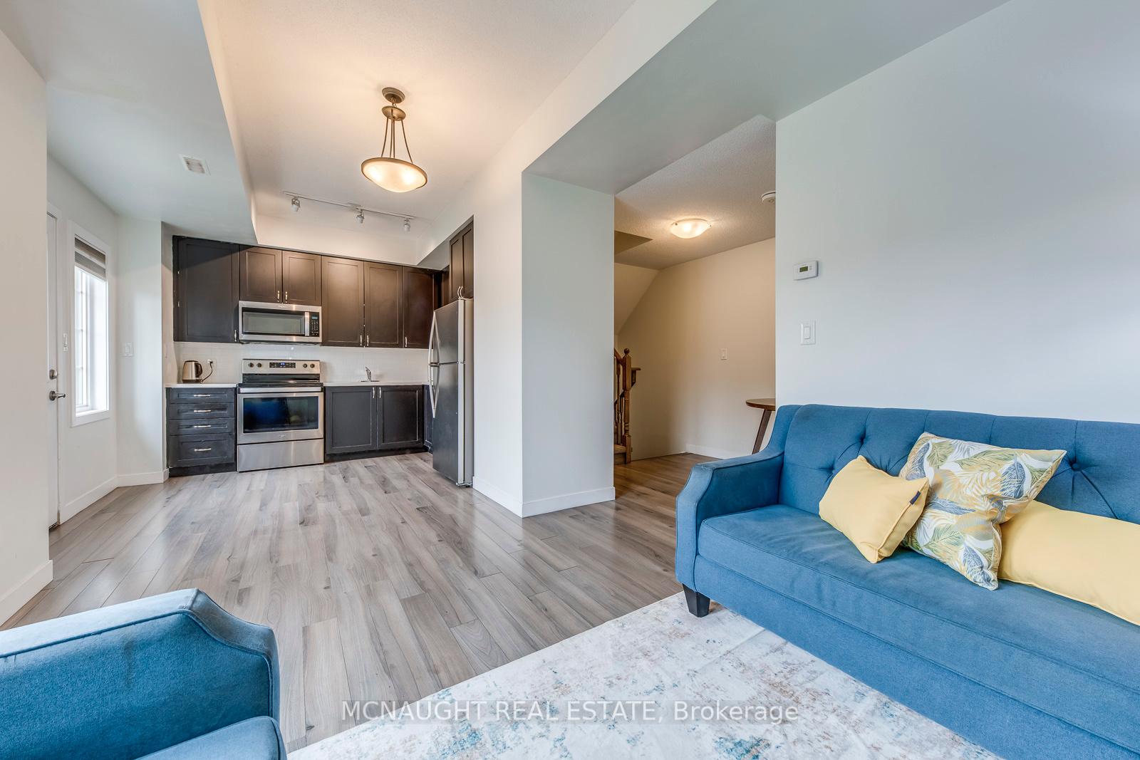 3 Bedrooms Condo at 9 Forbes, Toronto For sale