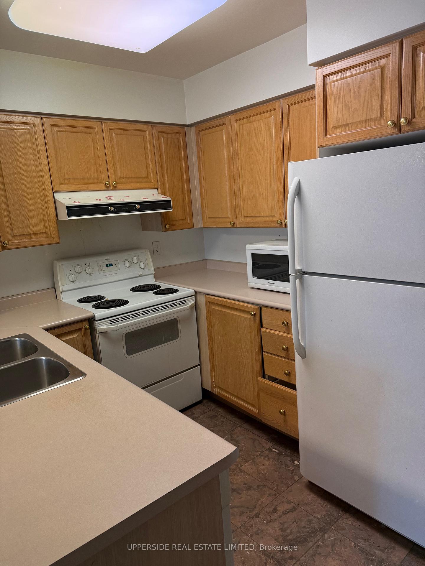 1 Bedroom Condo at 750 Bay, Toronto For sale