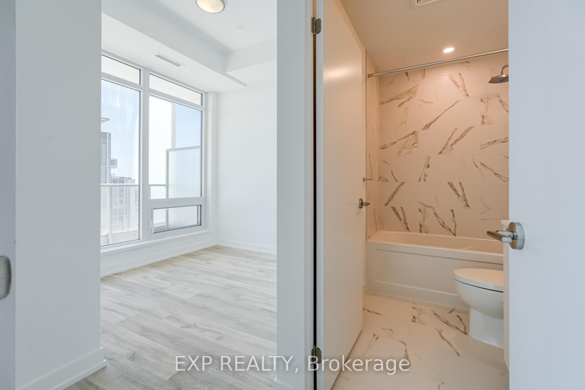 3 Bedrooms Condo at 8 Olympic Gdn S, Toronto For sale
