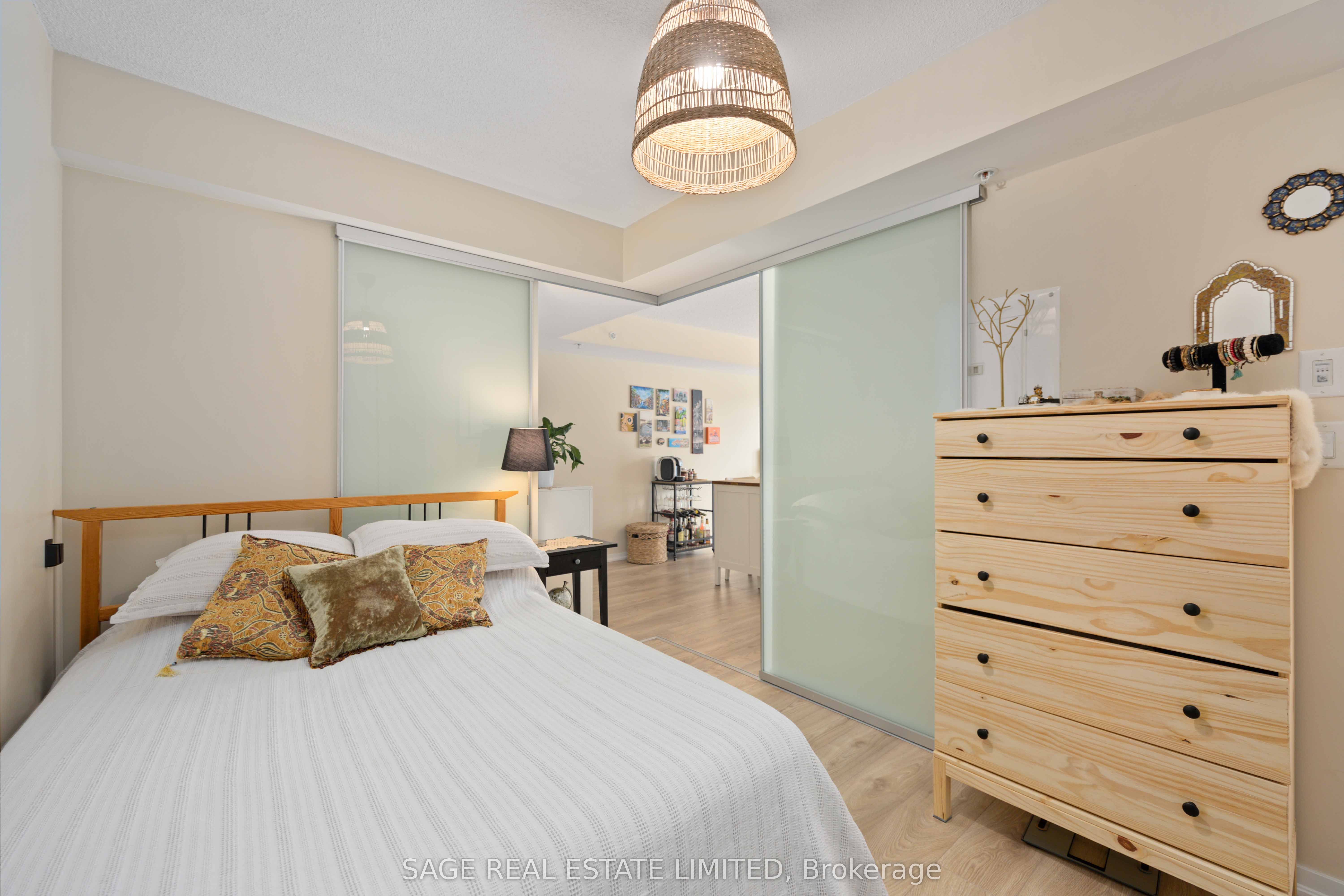 20 Joe Shuster Way, #1305
