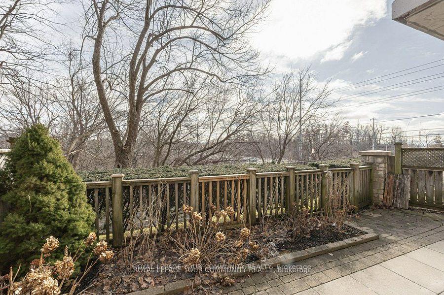2 Bedrooms Condo at 2500 Rutherford, Vaughan For sale
