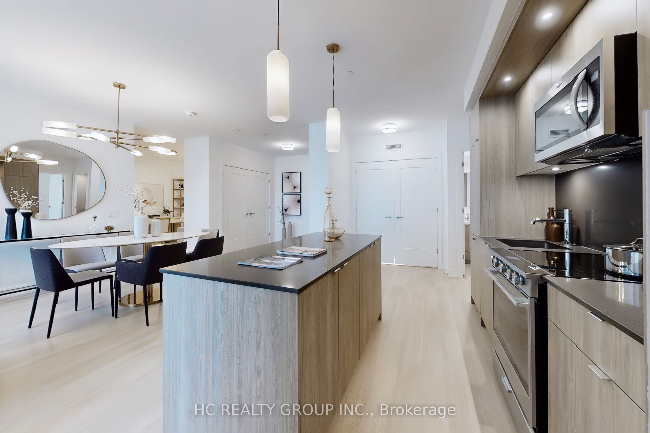 30 Inn On The Park Drive, #222