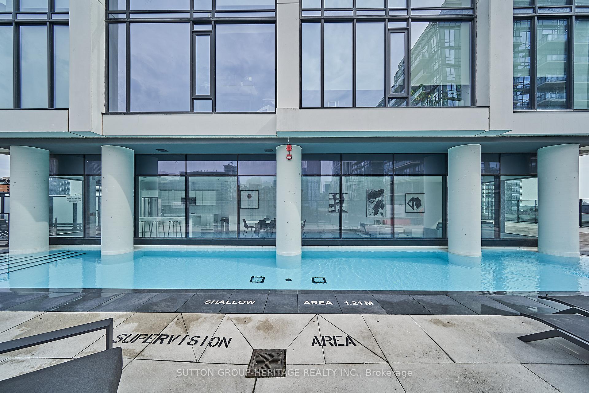 3 Bedrooms Condo at 55 Ontario,  Toronto For sale