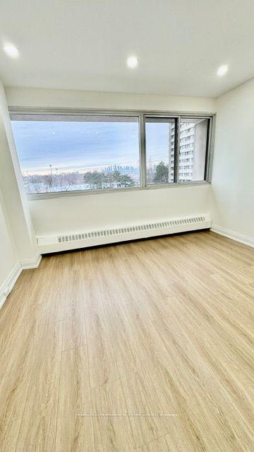 2 Bedrooms Condo at 725 Don Mills, Toronto For sale