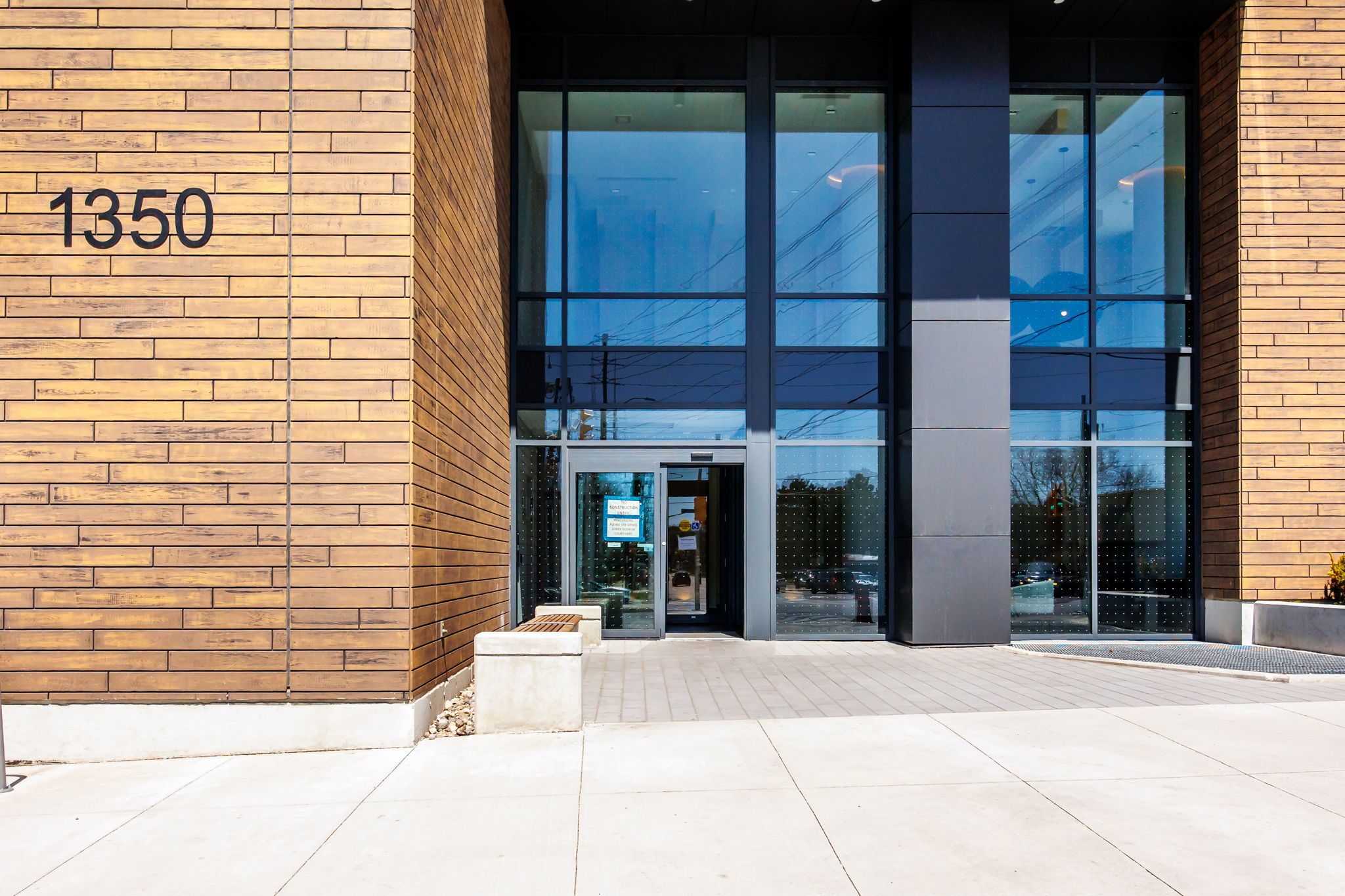 1350 Ellesmere Road 1112