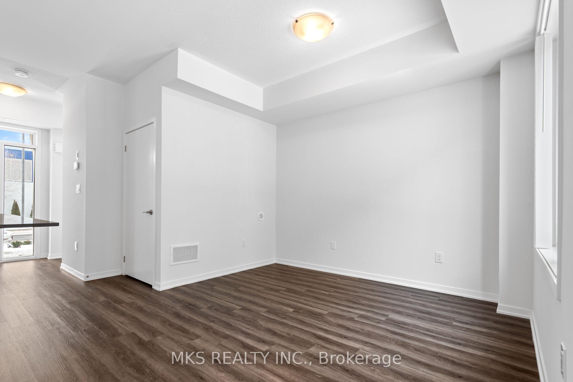 3 Bedrooms Condo at 23 Mable Smith,  Vaughan For sale