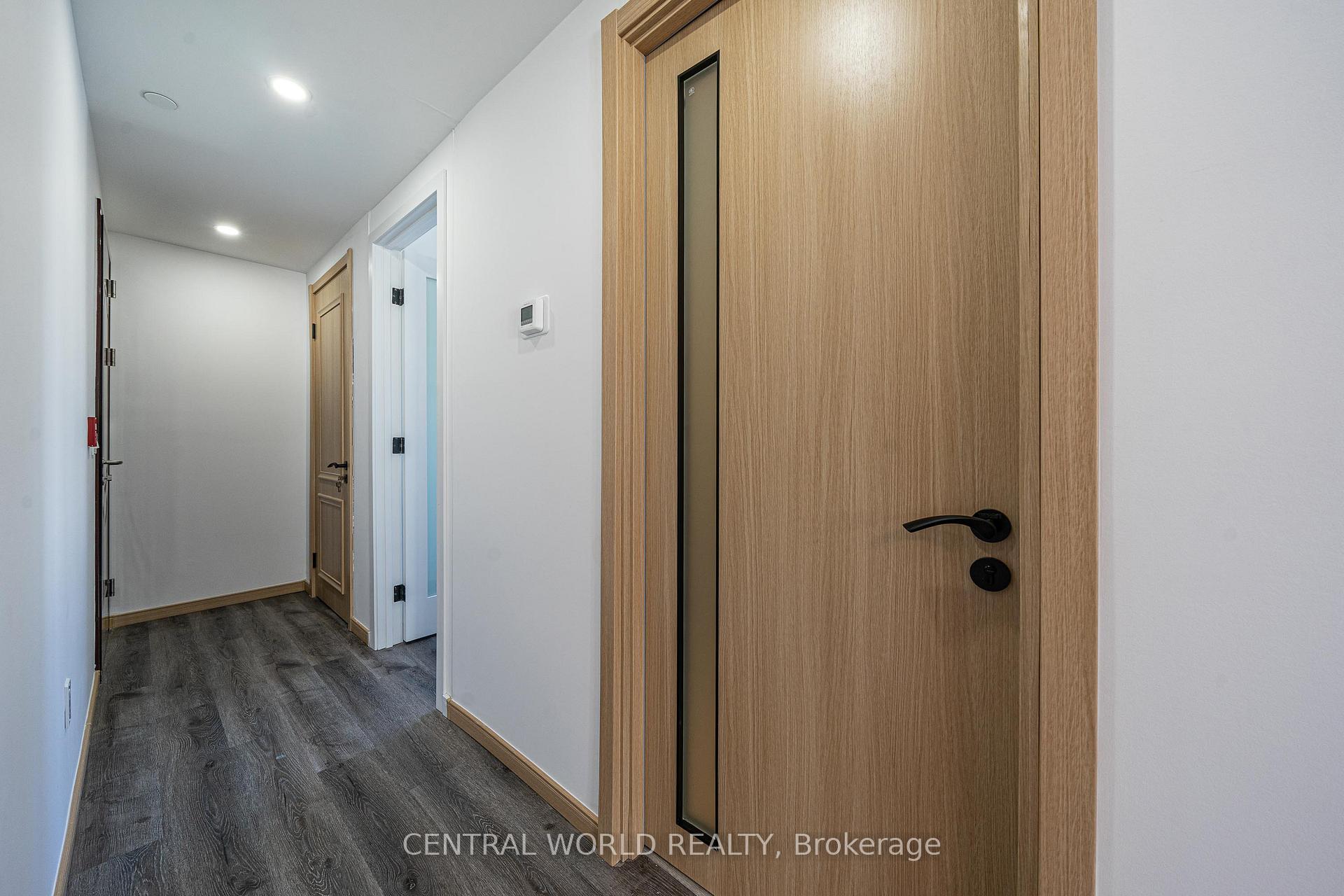 2 Bedrooms Condo at 50 Morecambe, Toronto For sale