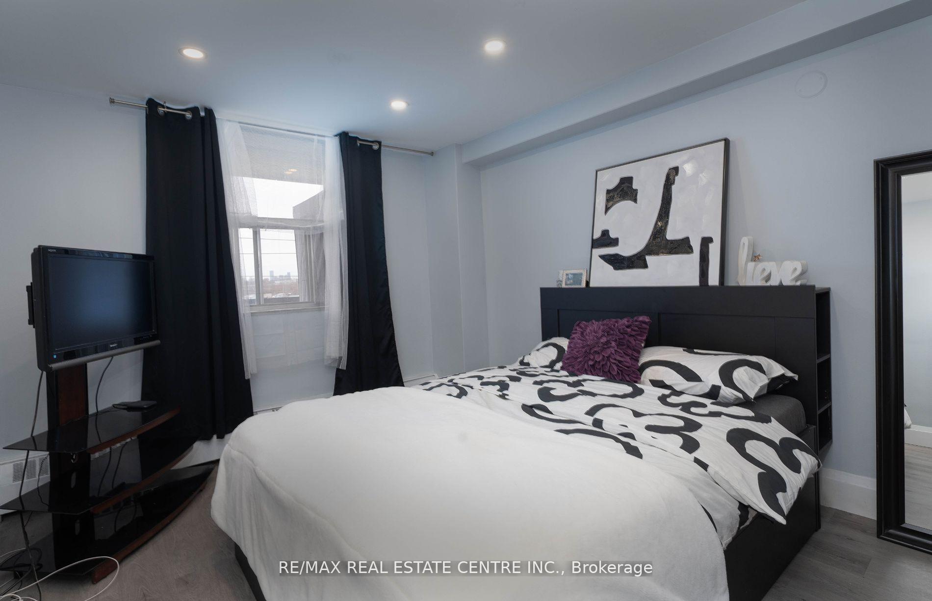 1 Bedroom Co-op at 3621 Lakeshore, Toronto For sale