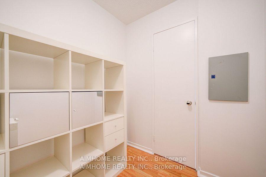 1 Bedroom Condo at 1055 Bay, Toronto For sale