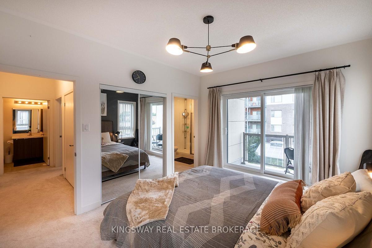 3 Bedrooms Condo at 70 Orchid Place,  Toronto For sale