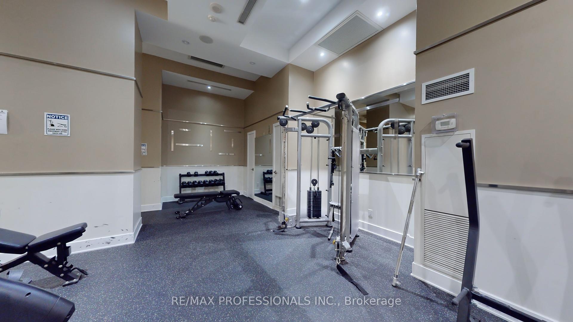 2 Bedrooms Co-op at 310 Burnhamthorpe, Mississauga For sale