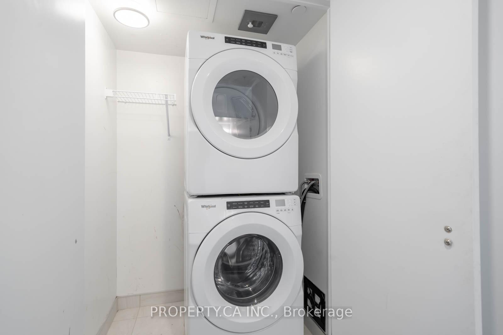 2 Bedrooms Condo at 30 Samuel Wood,  Toronto For sale