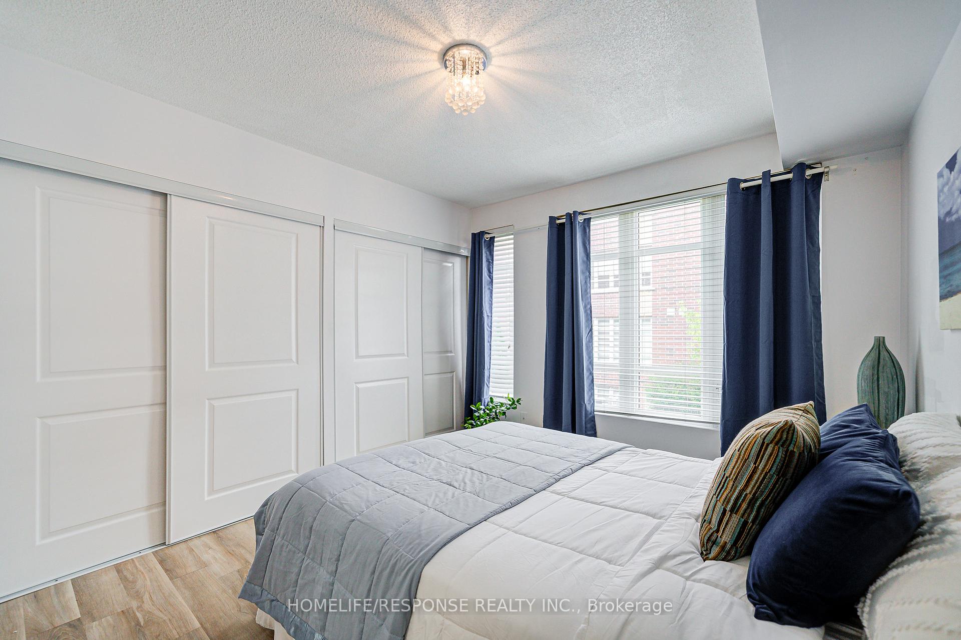 3 Bedrooms Condo at 35 Elsie, Toronto For sale
