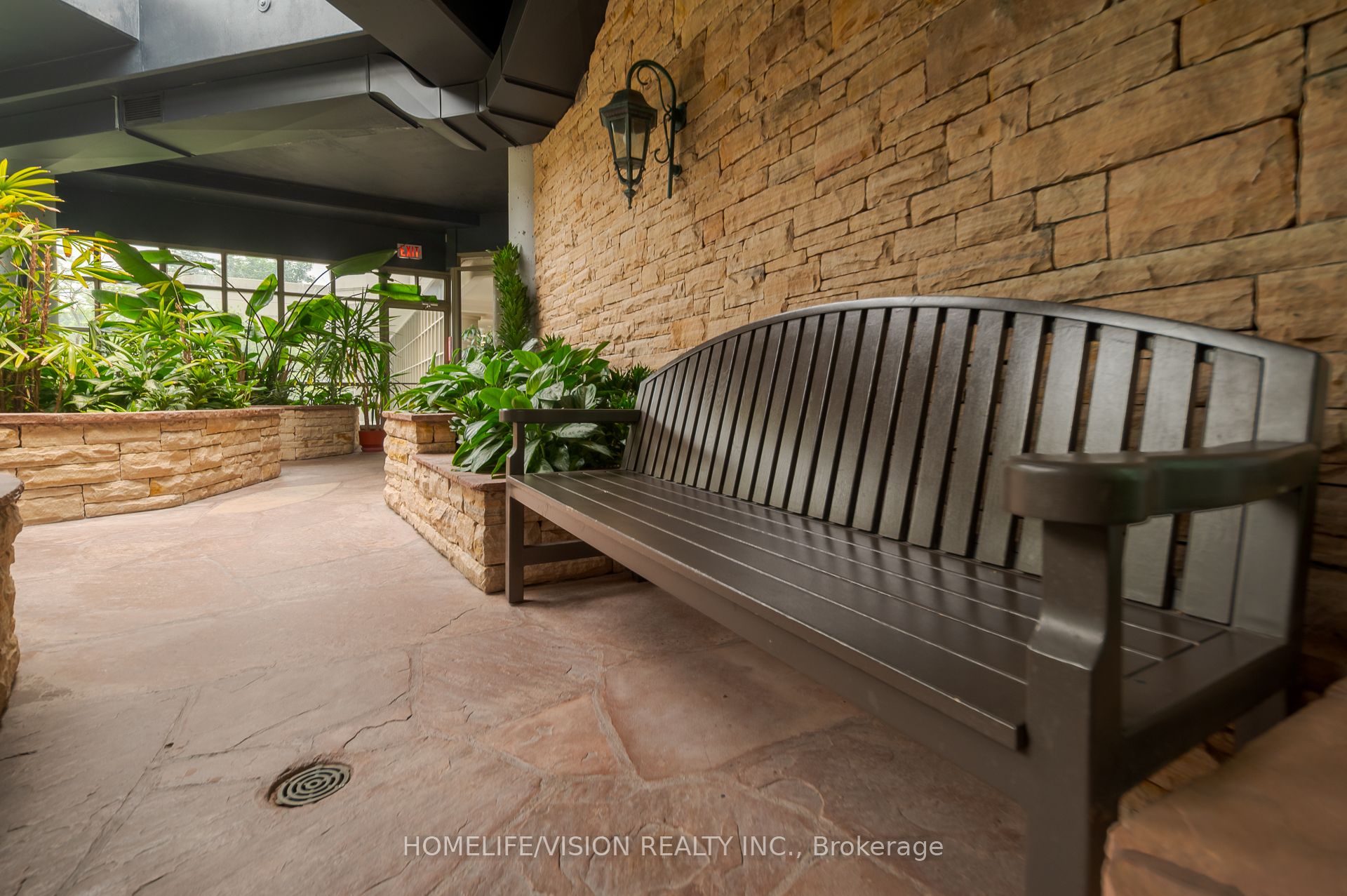 7 Townsgate Drive, #413