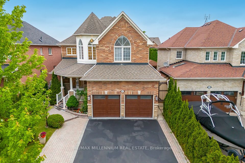 102 Laurier