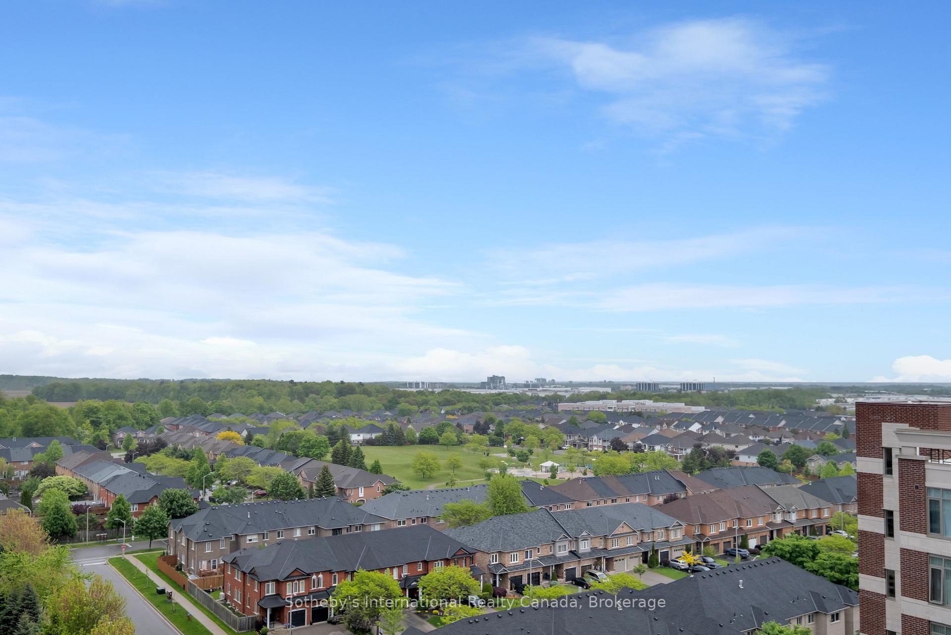 2 Bedrooms Condo at 1940 Ironstone, Burlington For sale