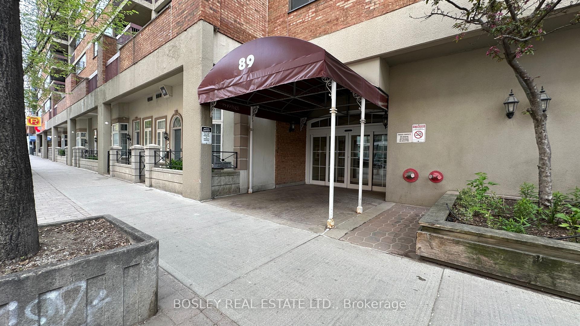 2 Bedrooms Condo at 89 McCaul, Toronto For sale