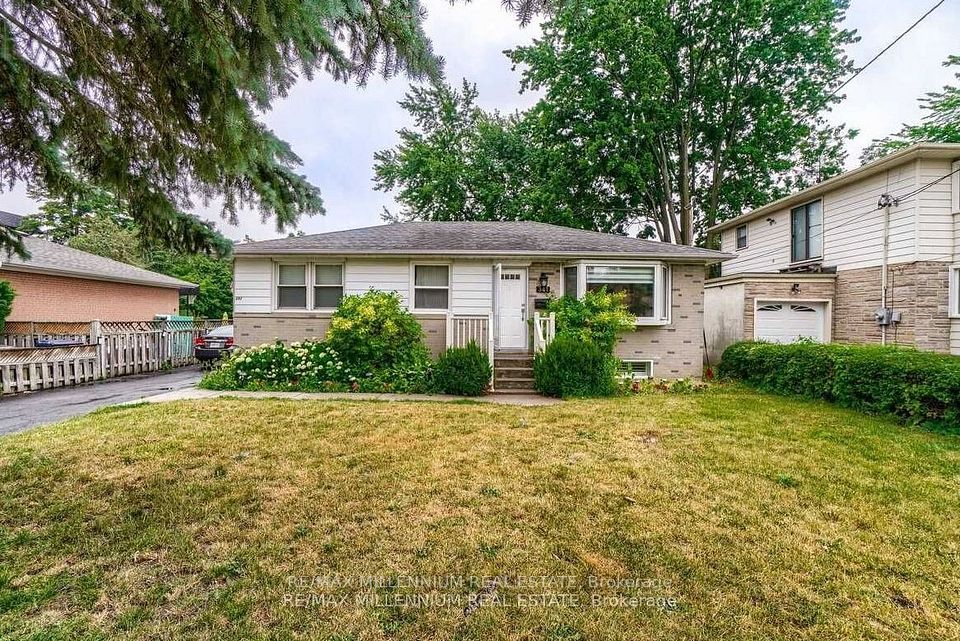 341 Moore Park