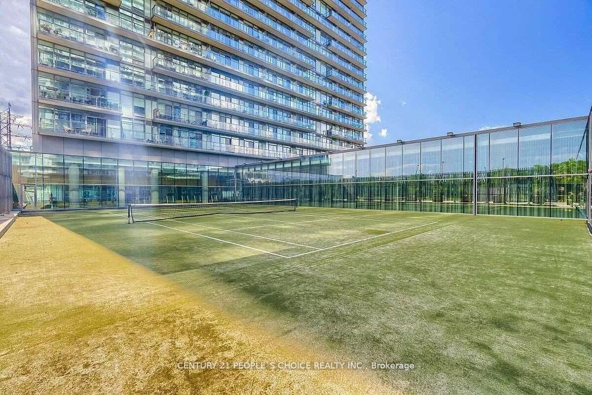 2 Bedrooms Condo at 105 The Queensway, Toronto For sale