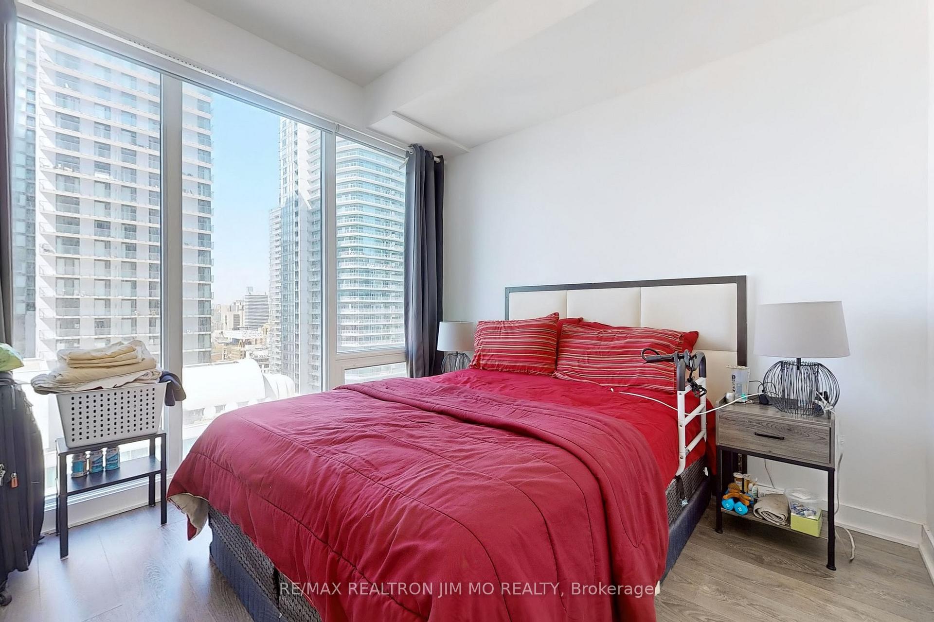 1 Bedroom Condo at 125 Blue Jays, Toronto For sale