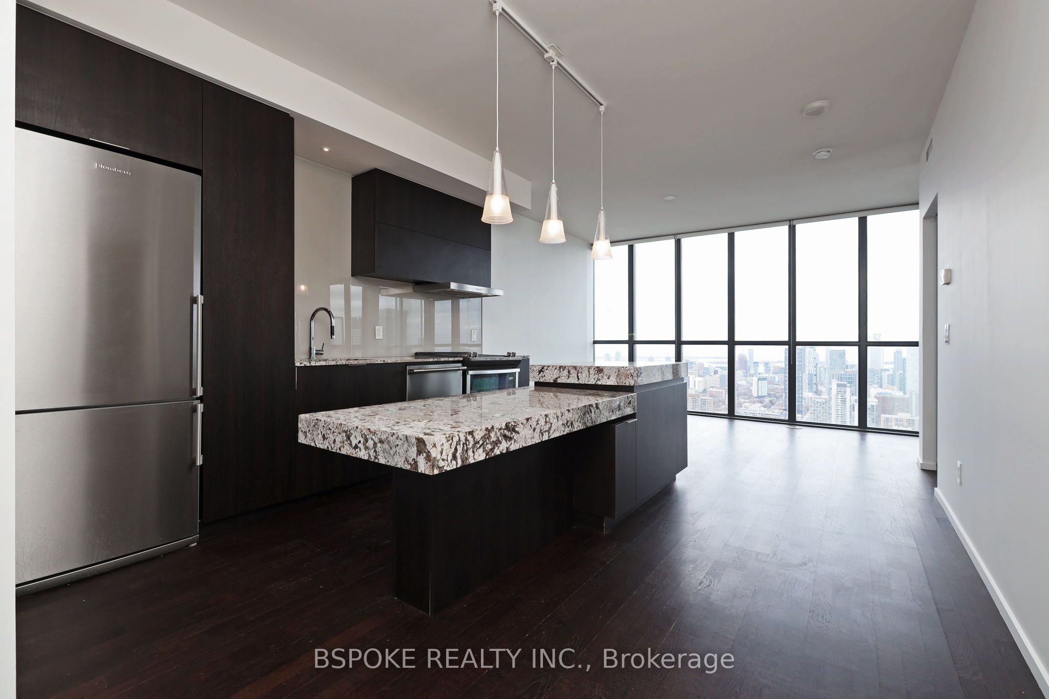 101 Charles Street E, #4402