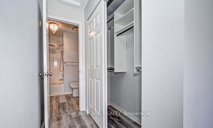 45 Cedarhill Crescent, #4D