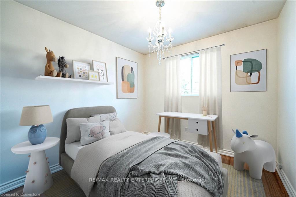 4 Bedrooms Condo at 1050 Shawnmarr, Mississauga For sale