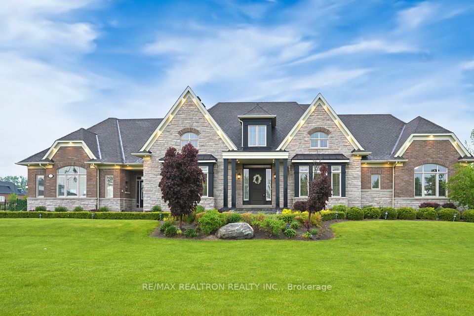 15 Pine Vista