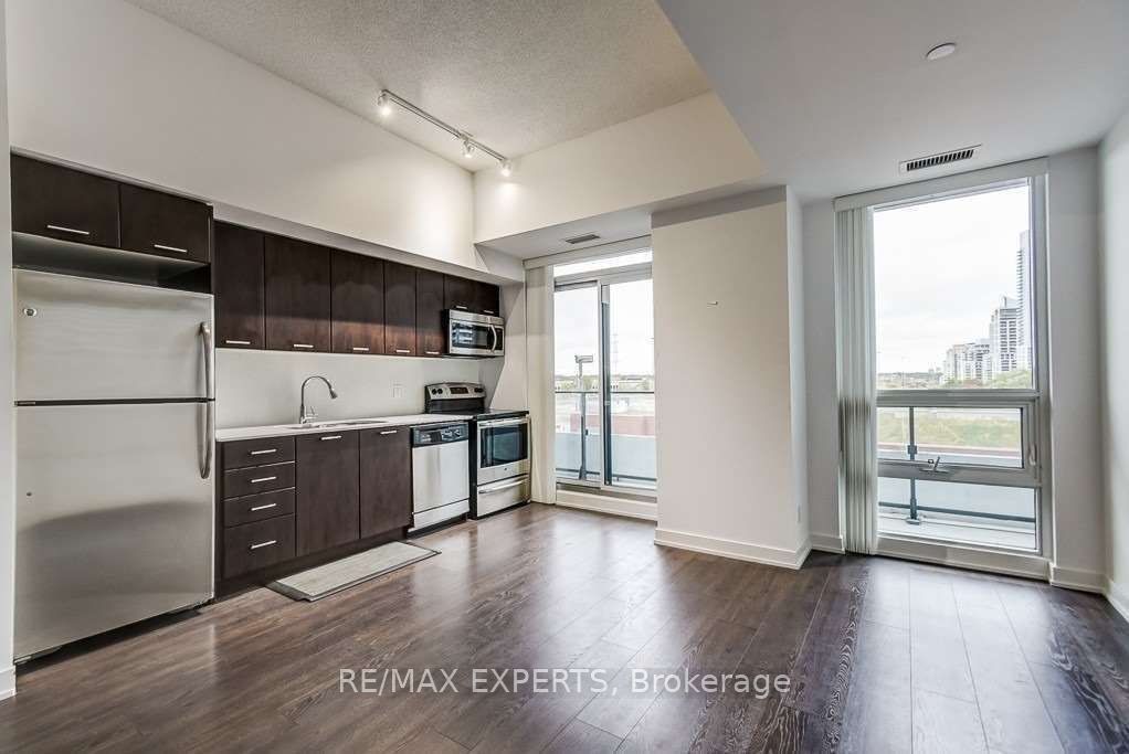 2220 Lake Shore Boulevard W, #608