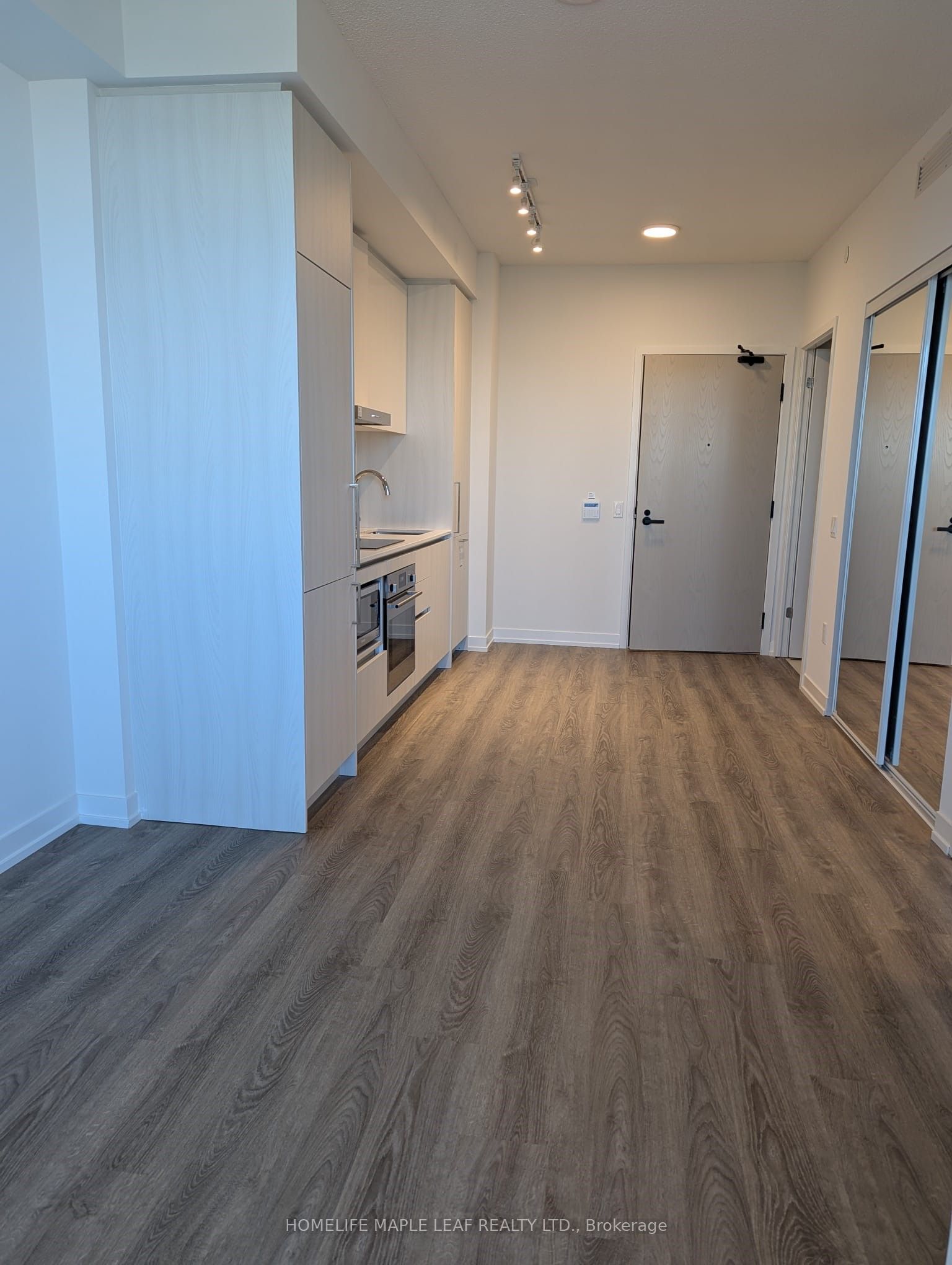 195 Commerce Street S, #4605