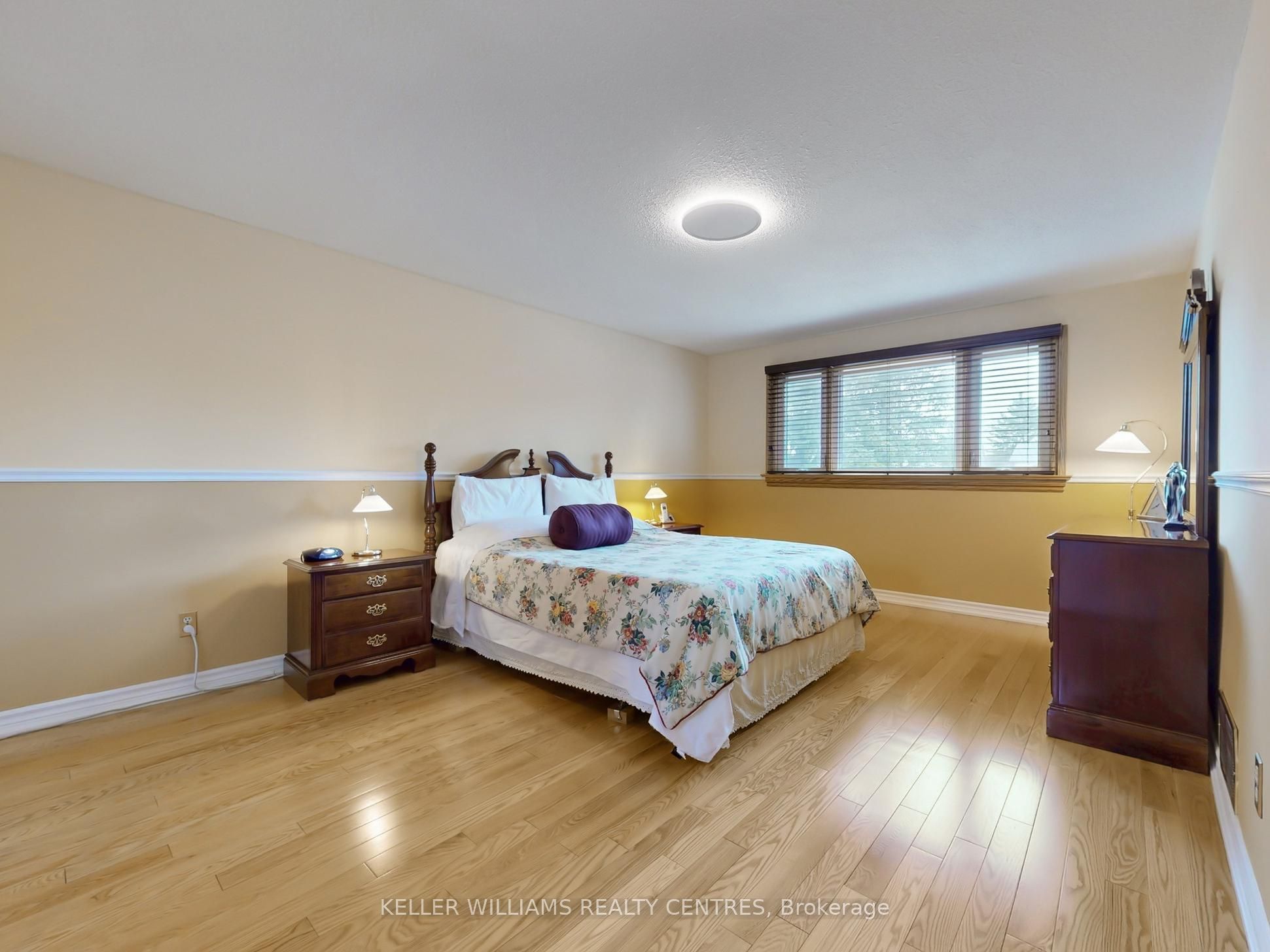 43 Mayvern Crescent